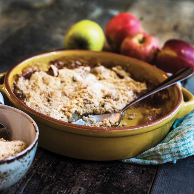 Toffee apple crumble