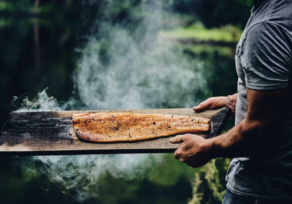 How to hot smoke salmon