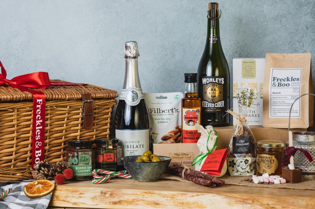 Foodie gift hamper. How to curate the perfect gift hamper